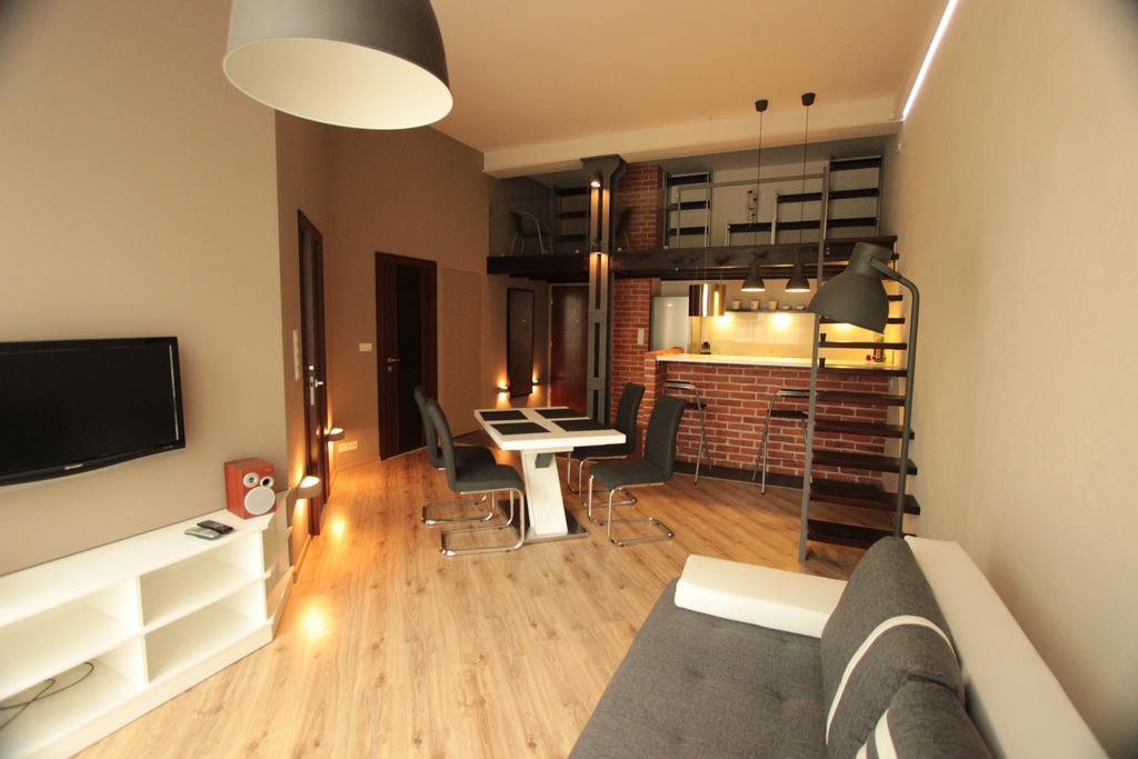 Апартаменти Loft Niezapominajka W Tobaco Park Лодзь Номер фото